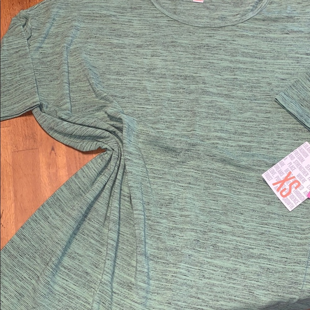 LuLaRoe Irma Top Size XS